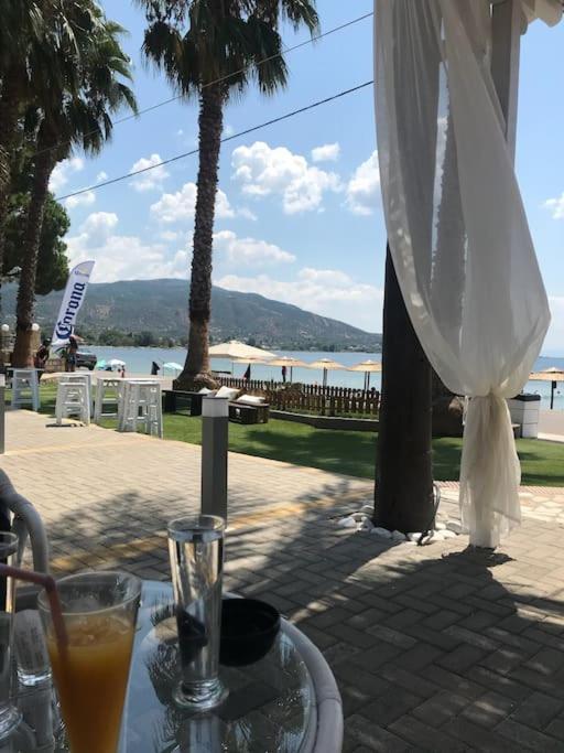 Villa Oleander Agios Nikolaos Loutra Edipsou Экстерьер фото